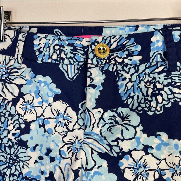 Lilly Pulitzer Callahan Stretch Shorts Bouquet All Day Low Tide Navy womens 12 - Picture 4 of 14